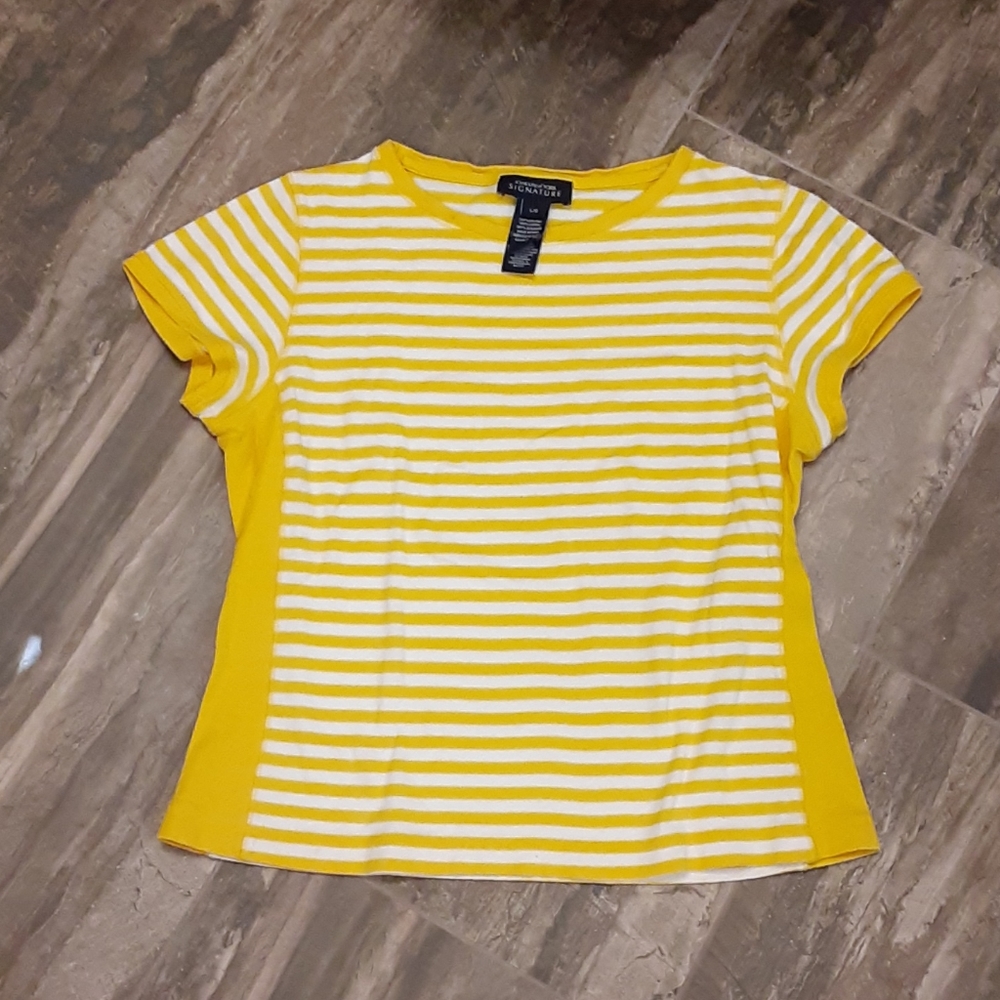 Jones New York size large striped top